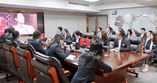 集团党总支开展“一月一课一片一实践”主题党日运动