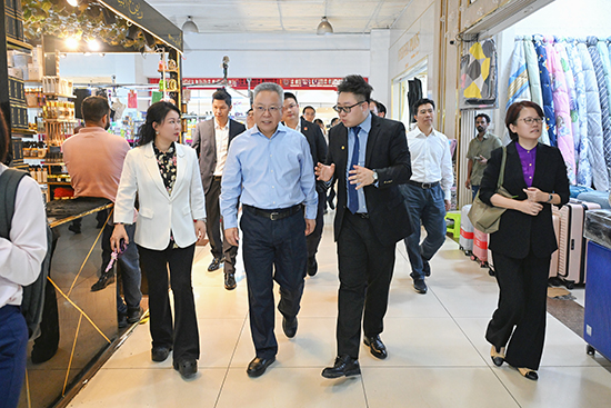 湖南省委书记沈晓明率湖南省代表团考察阿治曼中国城境外经贸合作区。.jpg